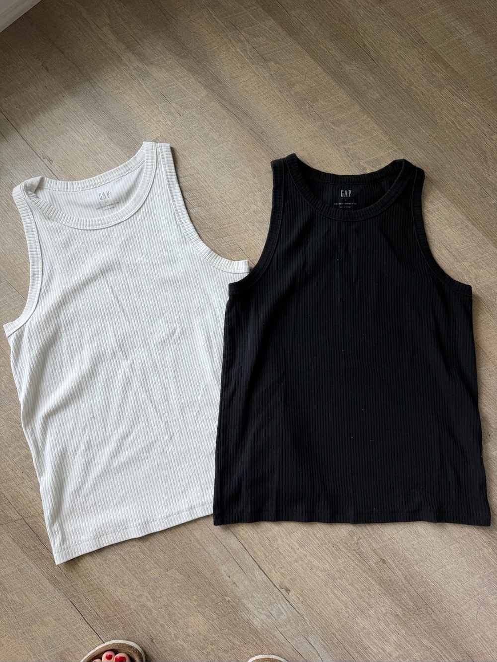 GAP Double Pack Ribbed Tank Tops - Black & White